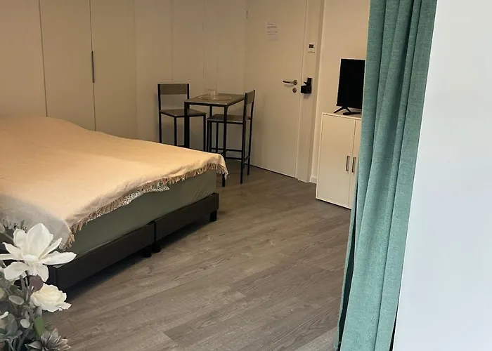 Apartment Helene Mit Doppel- Oder 2 Einzelbetten Fuer 2 Personen Mit Eigenem Eingang -neubau- *