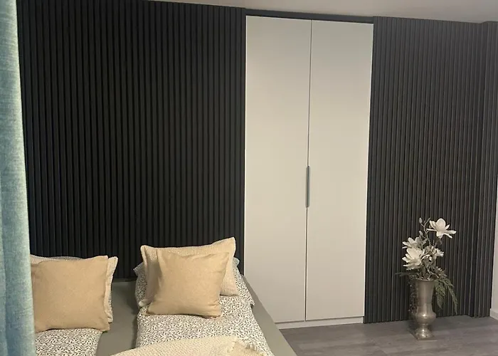 Apartment Helene Mit Doppel- Oder 2 Einzelbetten Fuer 2 Personen Mit Eigenem Eingang -neubau- *